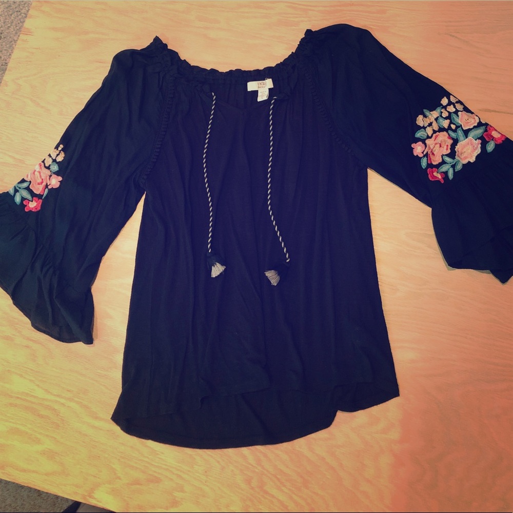 Black embroidered sleeve top